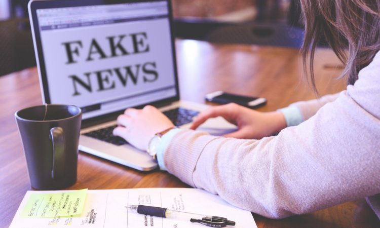 Facebook vs "fake news"