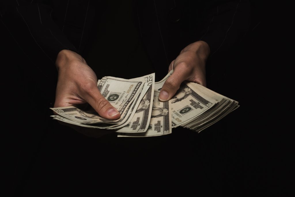 Lo sciacallaggio mafioso