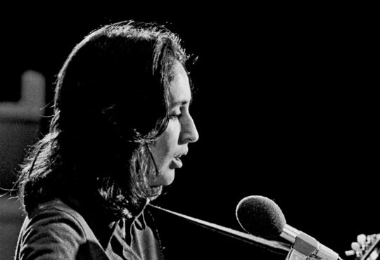 attivismo joan baez