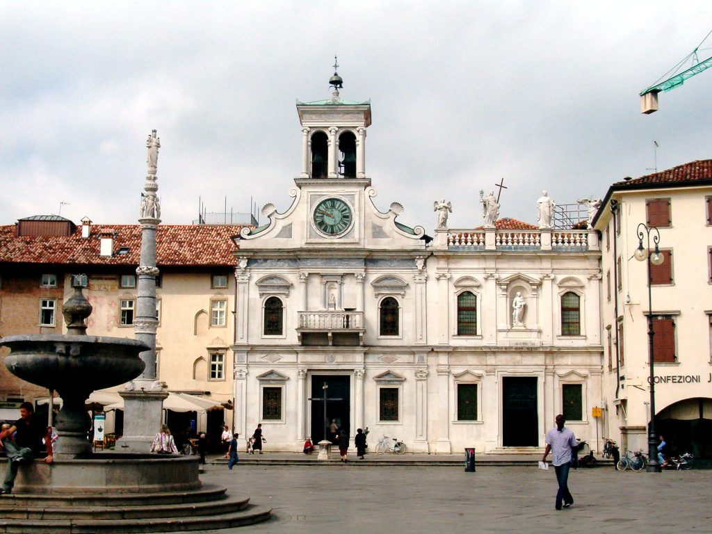 Piazza Matteotti, Udine